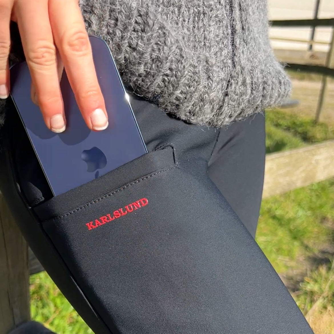 Jodhpursridbyxor Jökull i softshell, med mobilficka, helskodda läderimitation